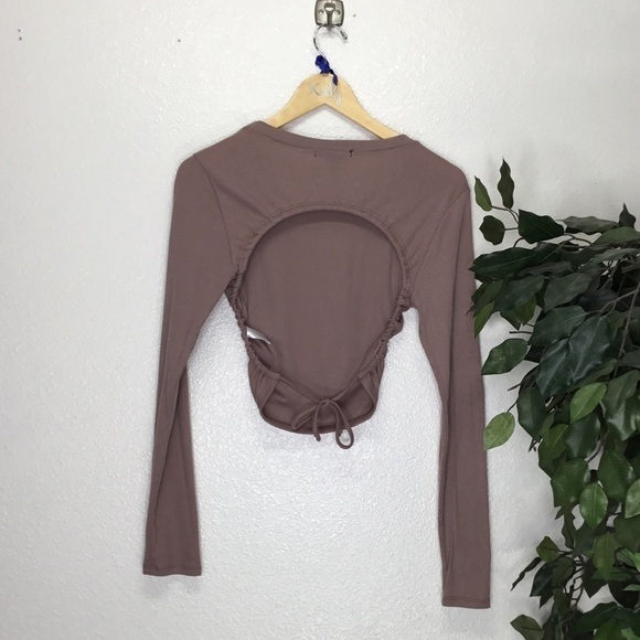 Forever 21 Ribbed Backless Long Sleeve Crop Top - Picture 4 of 5